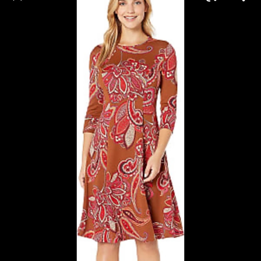 Donna Morgan Printed Paisley Flare Dress in Cedar/Cranberry color